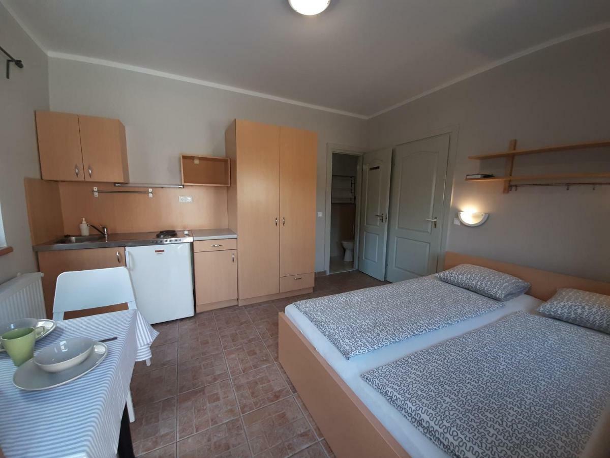 Familia Apartmanhaz Keszthely Eksteriør billede
