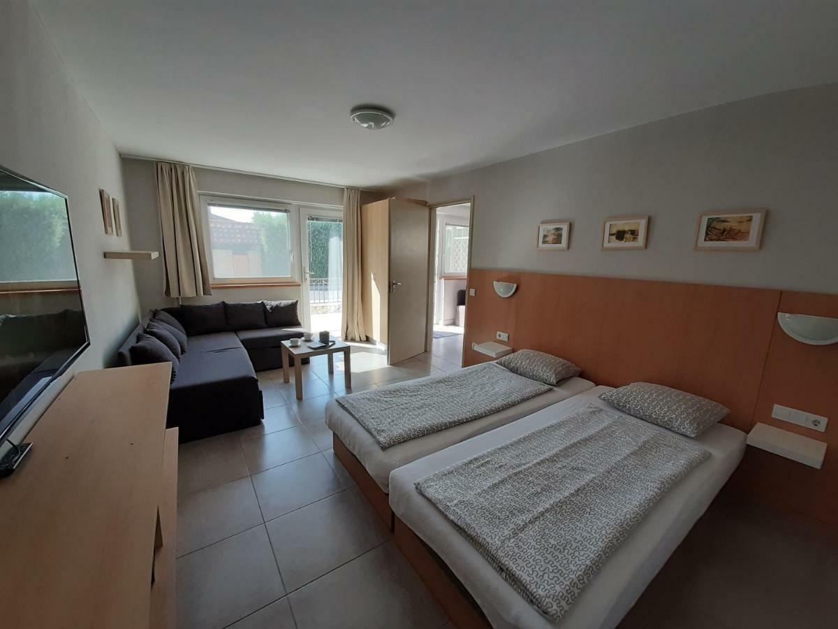 Familia Apartmanhaz Keszthely Eksteriør billede