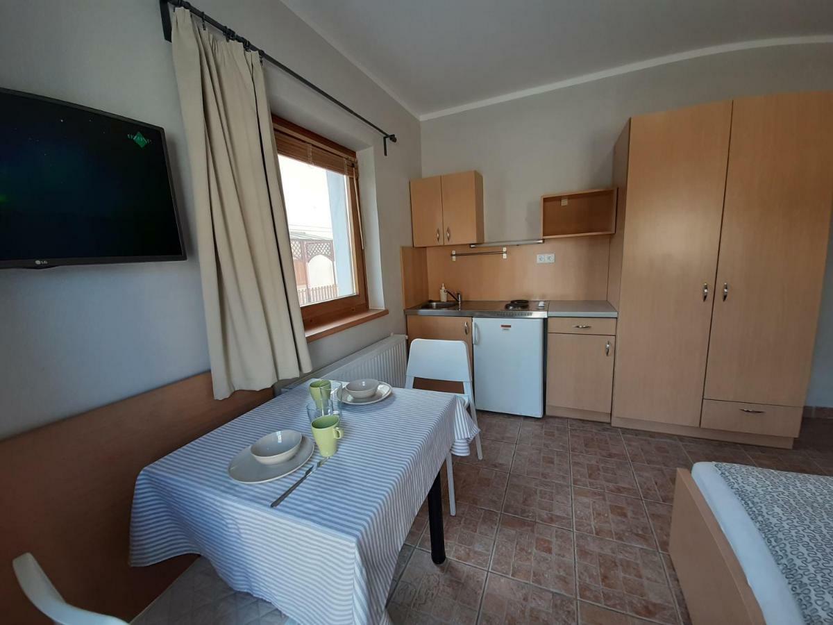 Familia Apartmanhaz Keszthely Eksteriør billede
